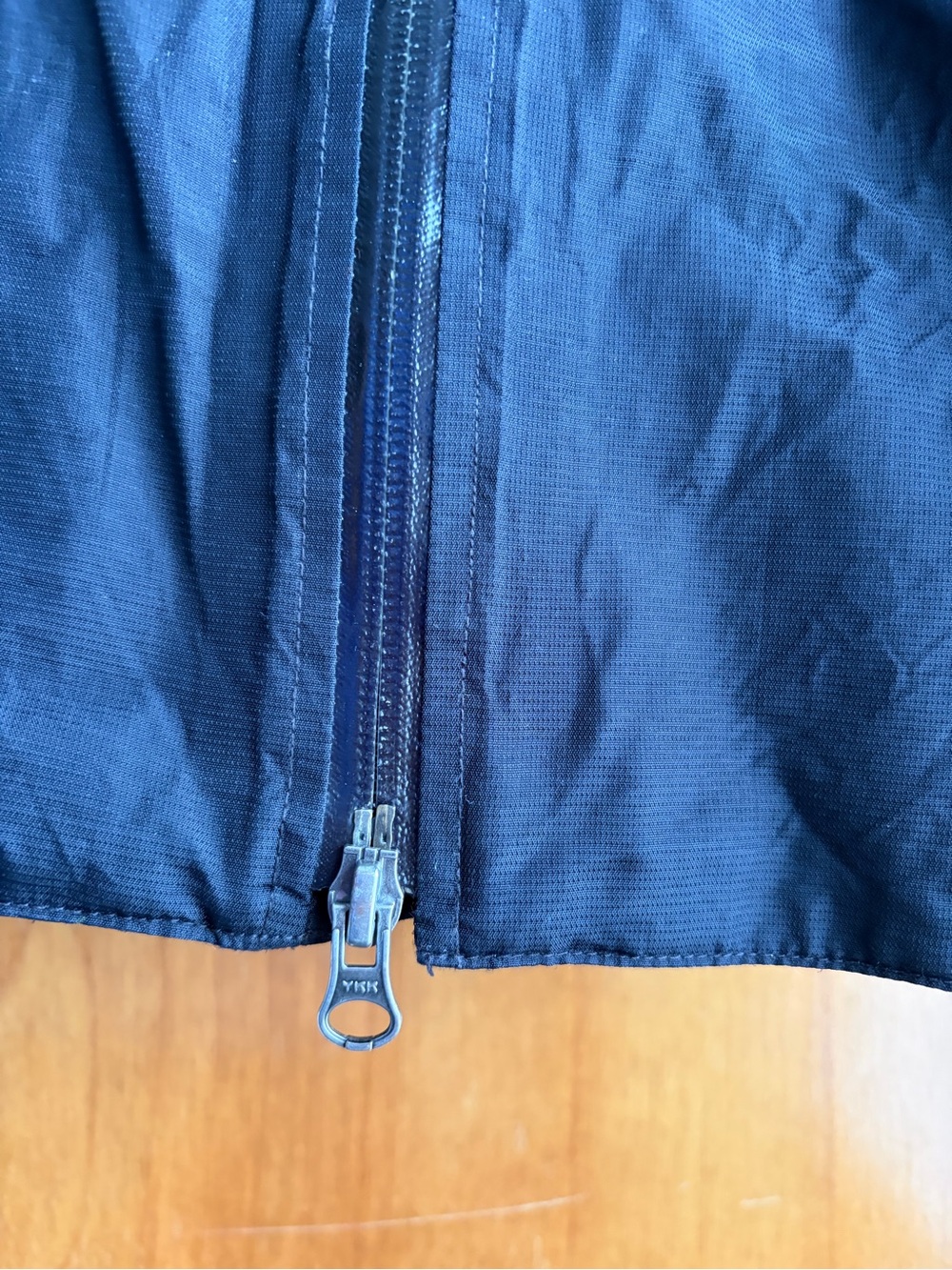 Mountain Hardwear Black Hooded Rain Jacket - Picture 6 of 13